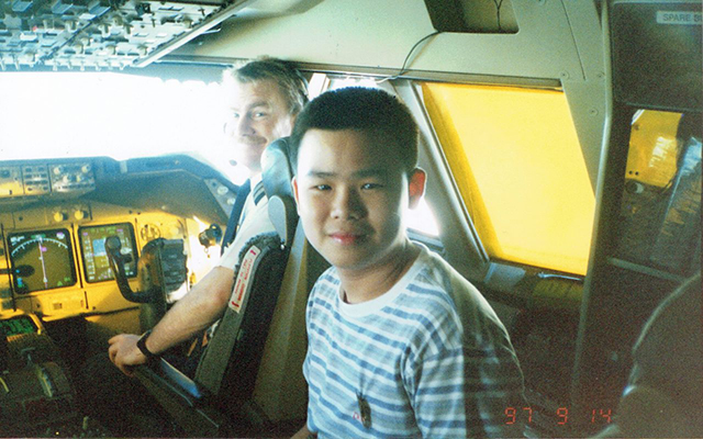 A young Jackie in the flight deck