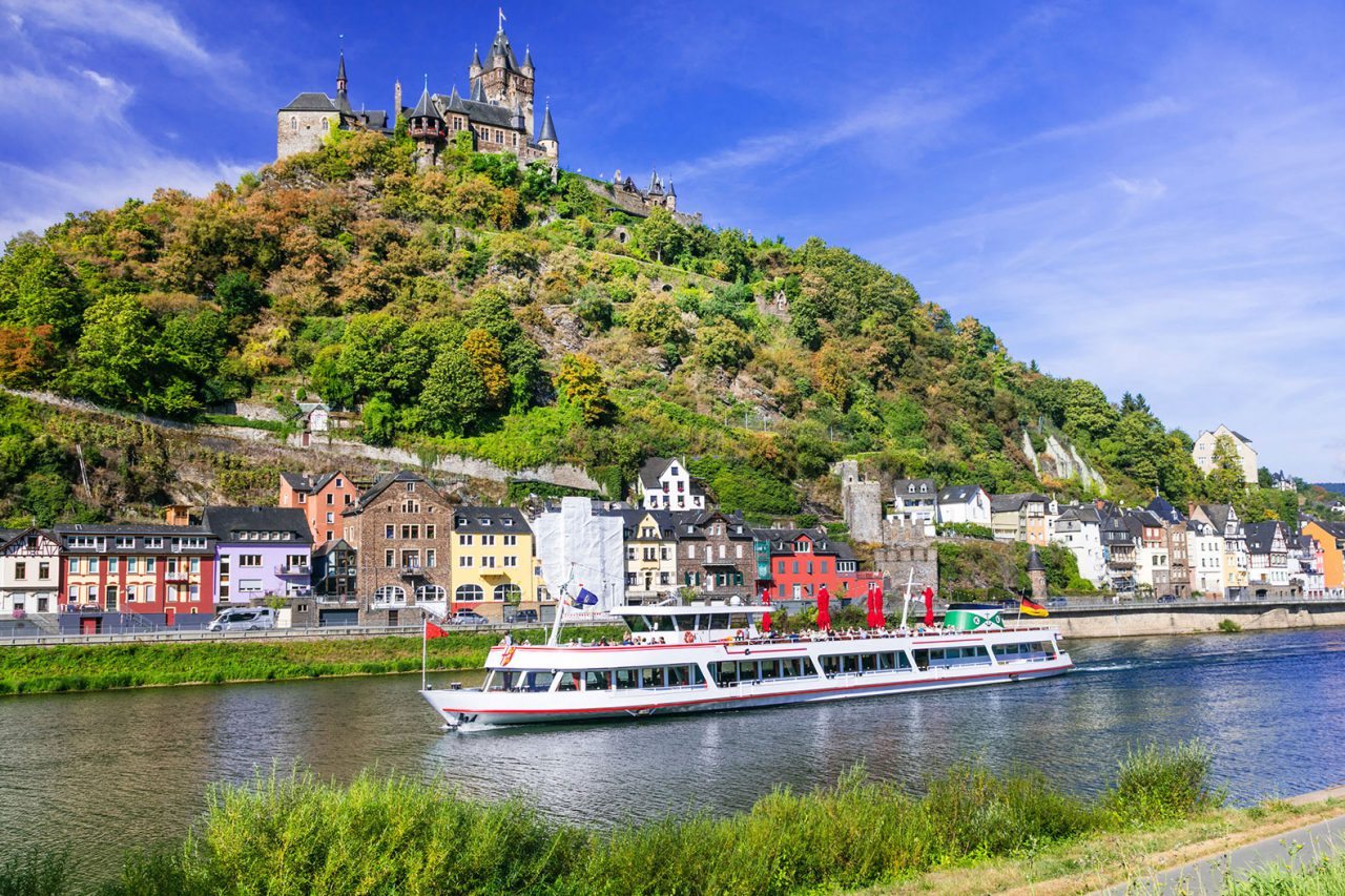 Cochem River cruise on Rhein river