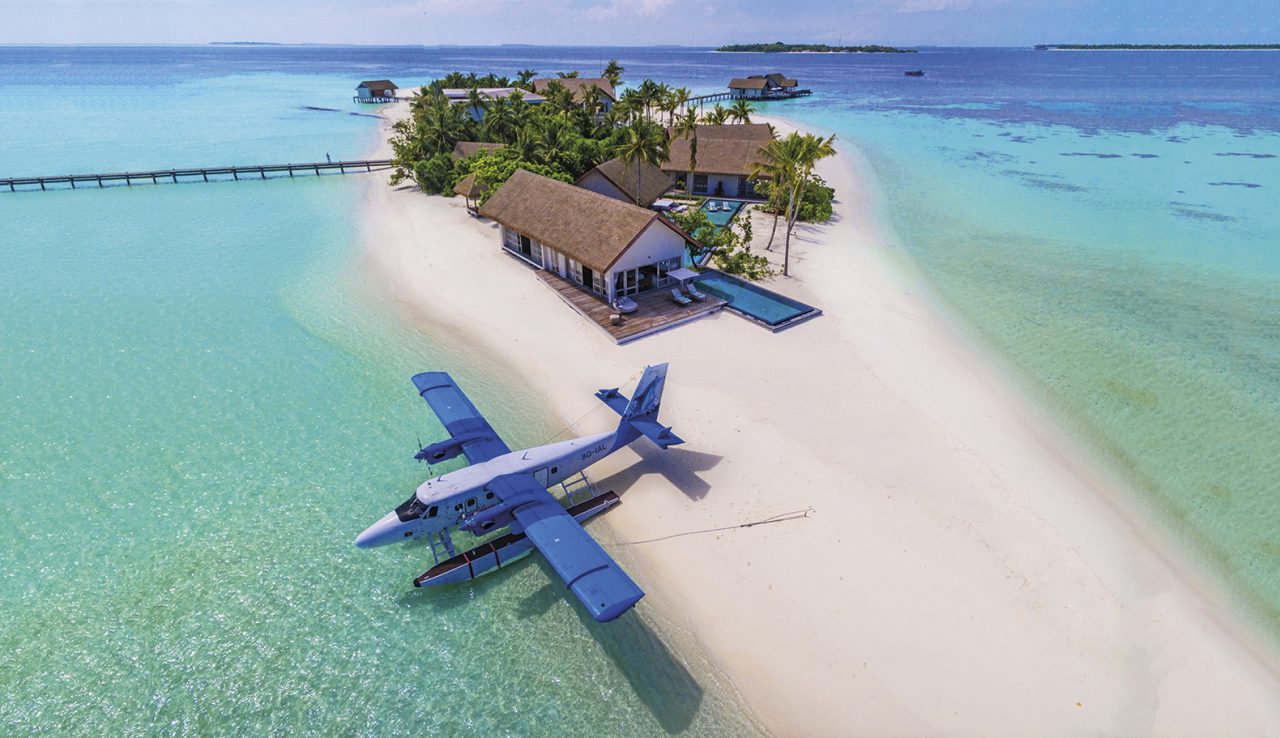 four-seaons-seaplane-private-island-voavah