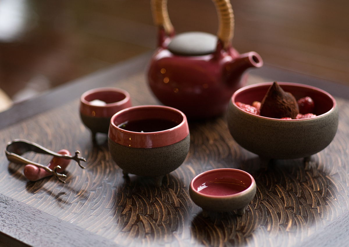 A tea set from Jenggala Ceramics