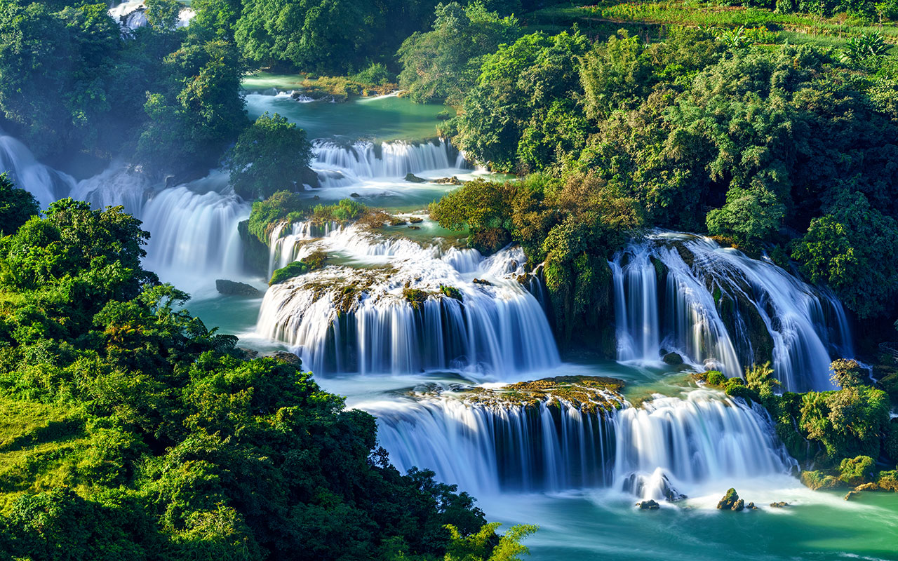 Ban Gioc waterfall in Cao Bang UNESCO Global Geopark