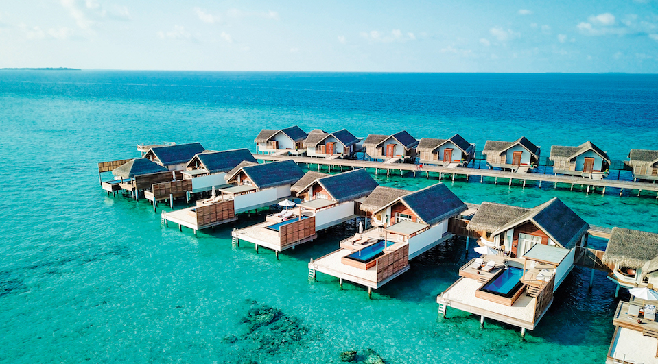 Fairmont Maldives Grand Water Villas 