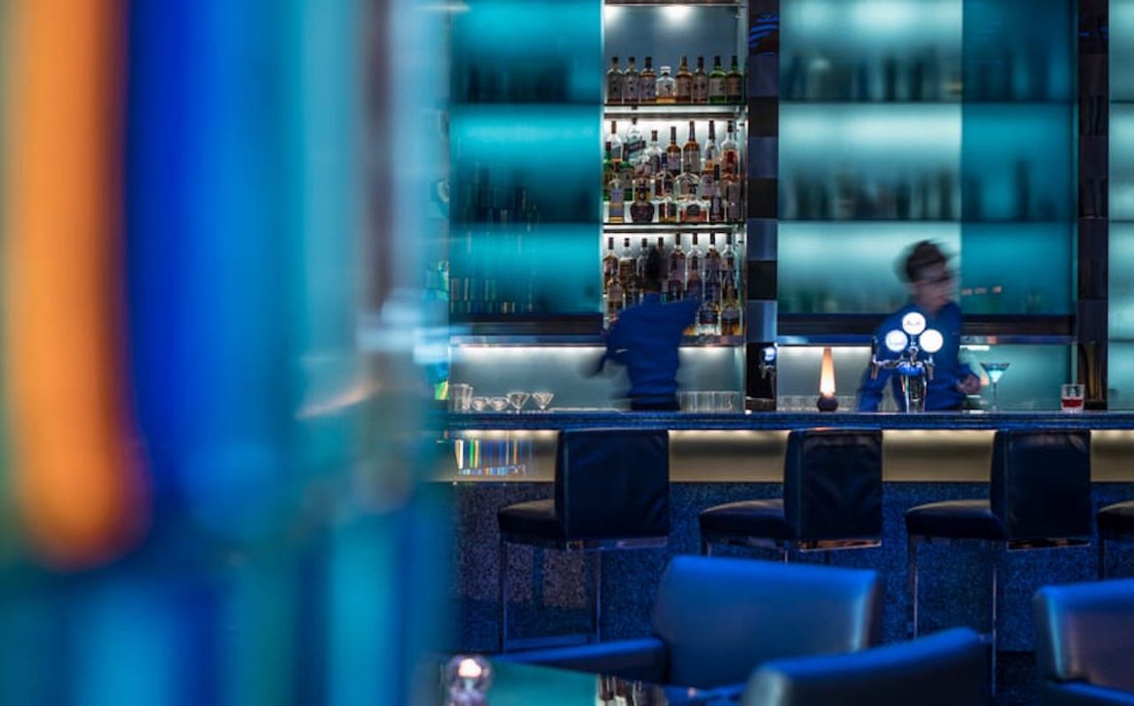 The Blue Bar is located at the Four Seasons Hong Kong