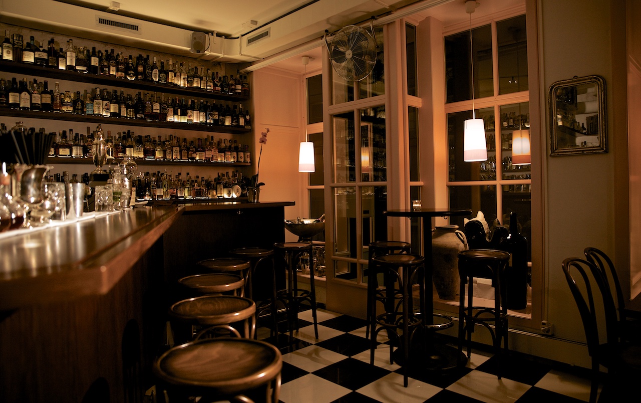 Old Crow Bar best bars in Zurich SilverKris