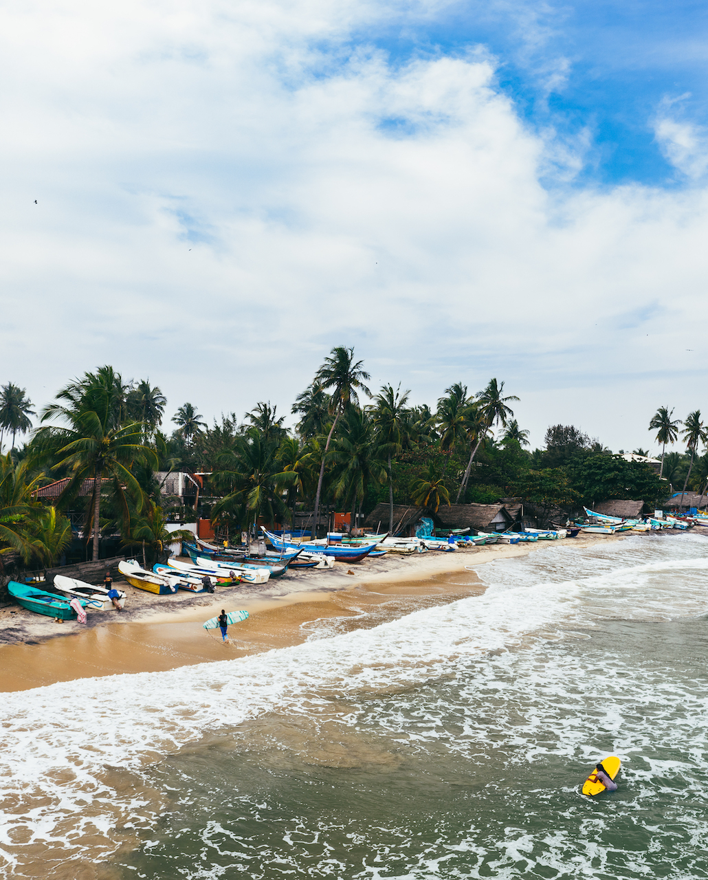 3 beaches in Sri Lanka perfect for surfing - SilverKris
