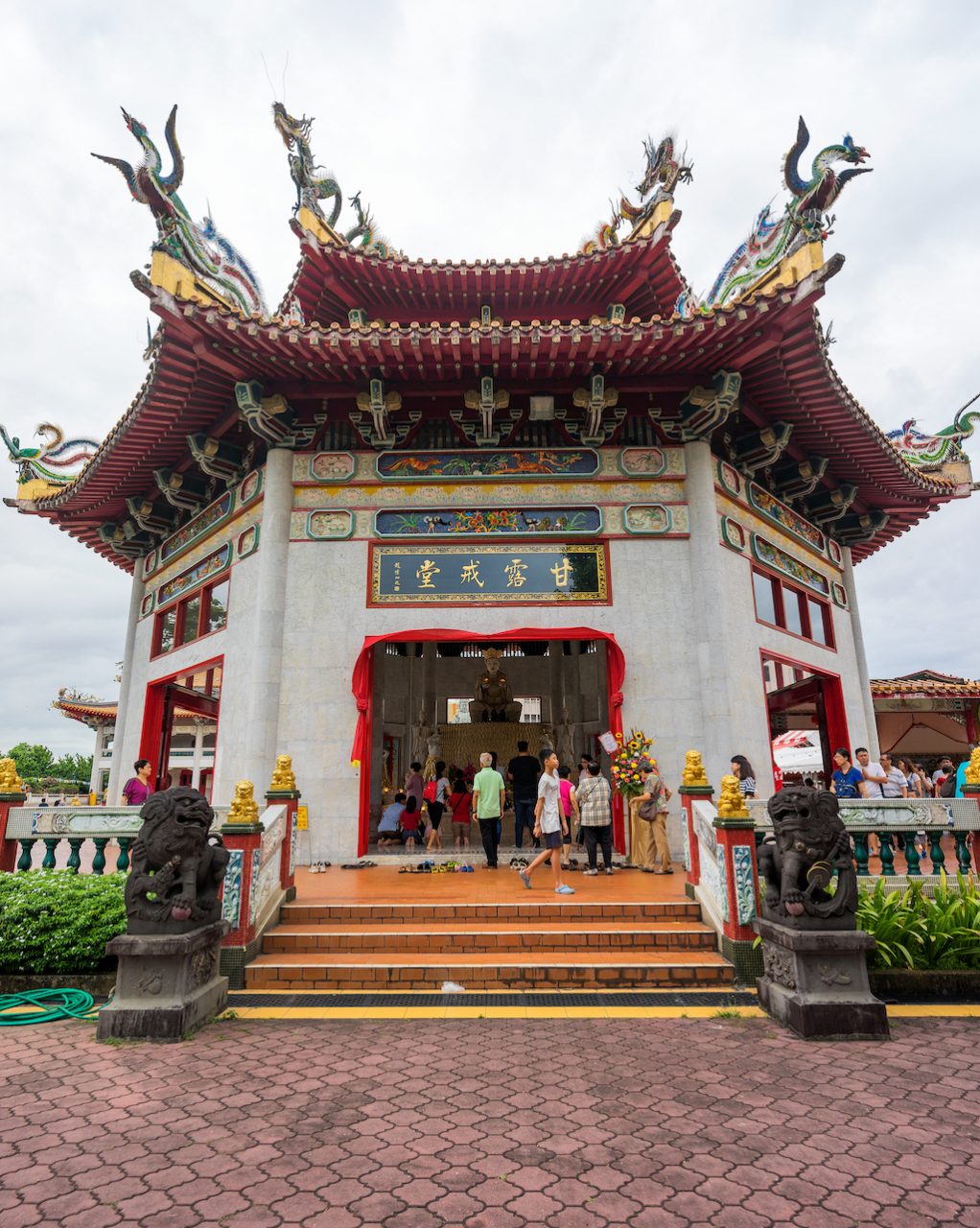 Kong Meng San Phor Kark See Monastery Singapore SilverKris