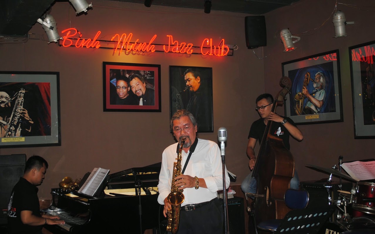 Binh Minh Jazz Club Hanoi SilverKris