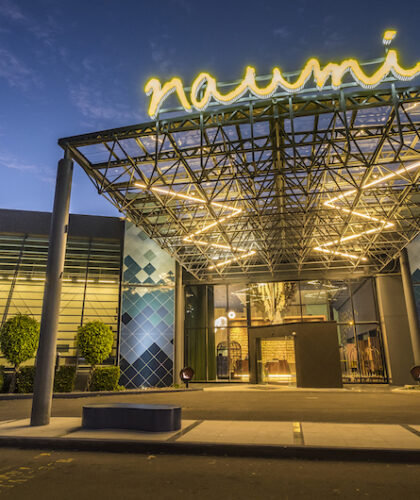 Naumi hotel auckland airport feature silverkris