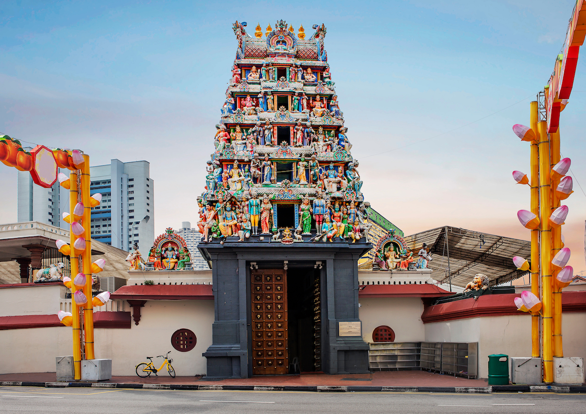 Sri Mariamman Temple Silverkris Singapore city guide