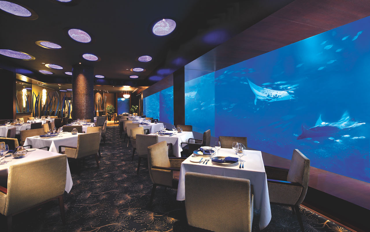 Ocean restaurant underwater RWS Singapre
