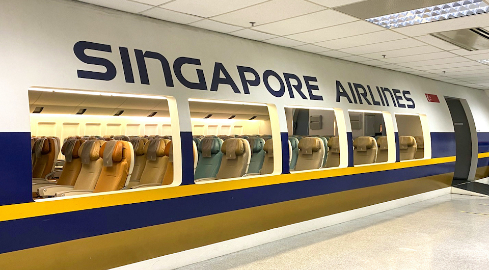7-questions-with-a-singapore-airlines-pilot-cabin-crew-and-air-sommelier-silverkris
