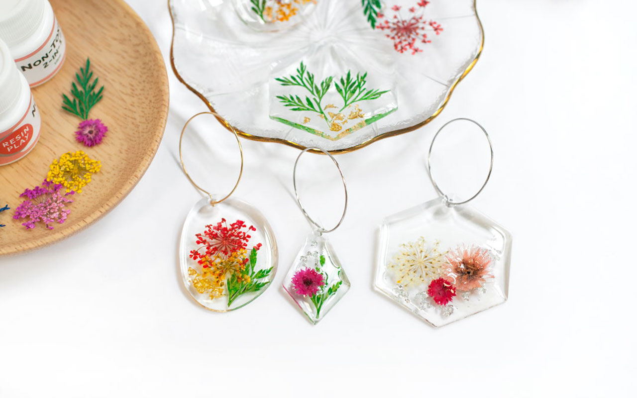 resin diy kit earrings flowers