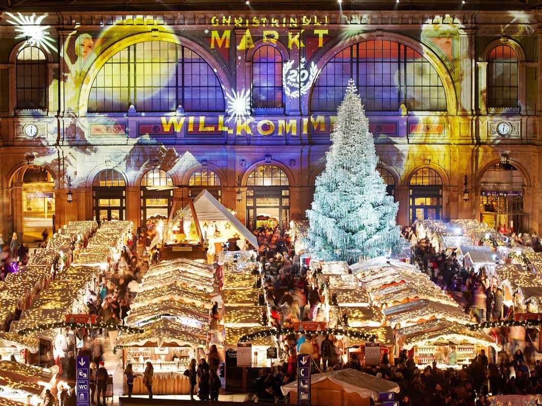 Christkindlimarkt at the Main Train Station with its magnificent Swarovski Christmas tree