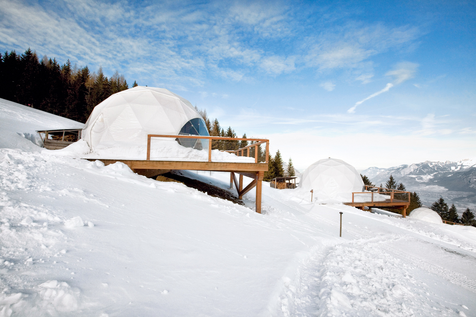 Whitepod Eco Luxury Hotel in Les Giettes, Matterhorn Region offers novel accommodations